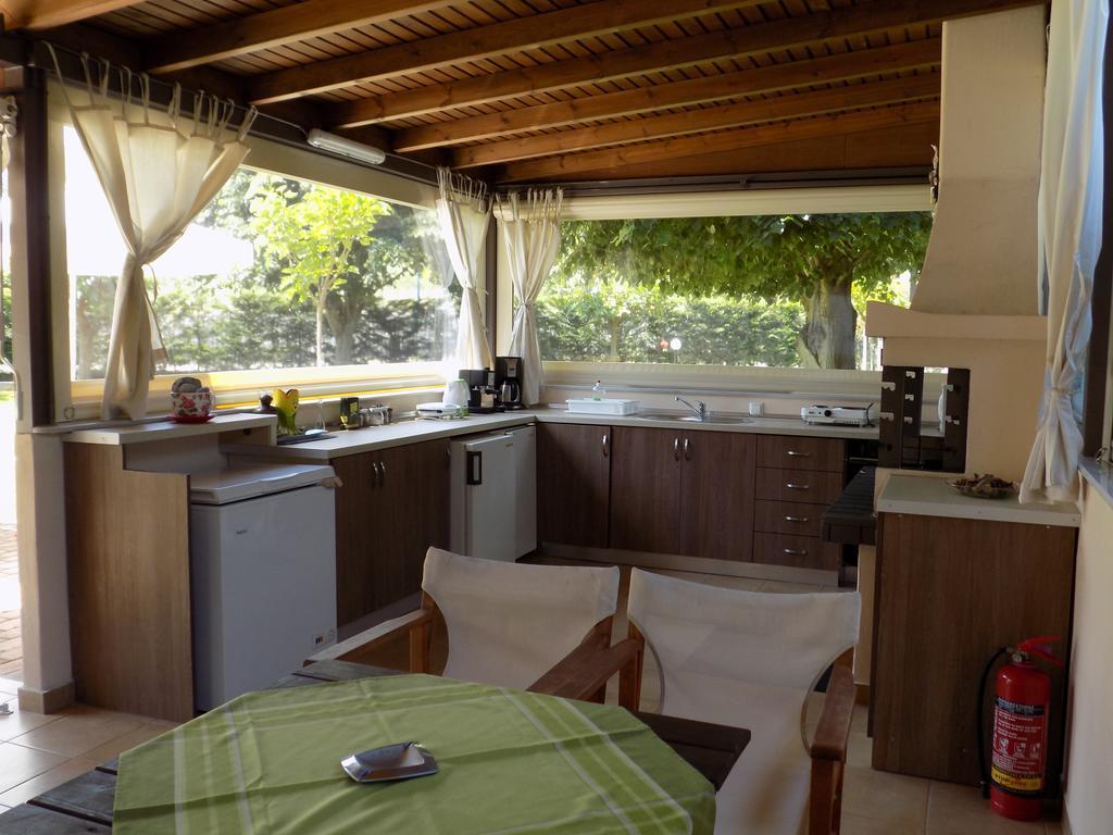 Alisachni Apartment Paralia Panteleimonos Exterior foto